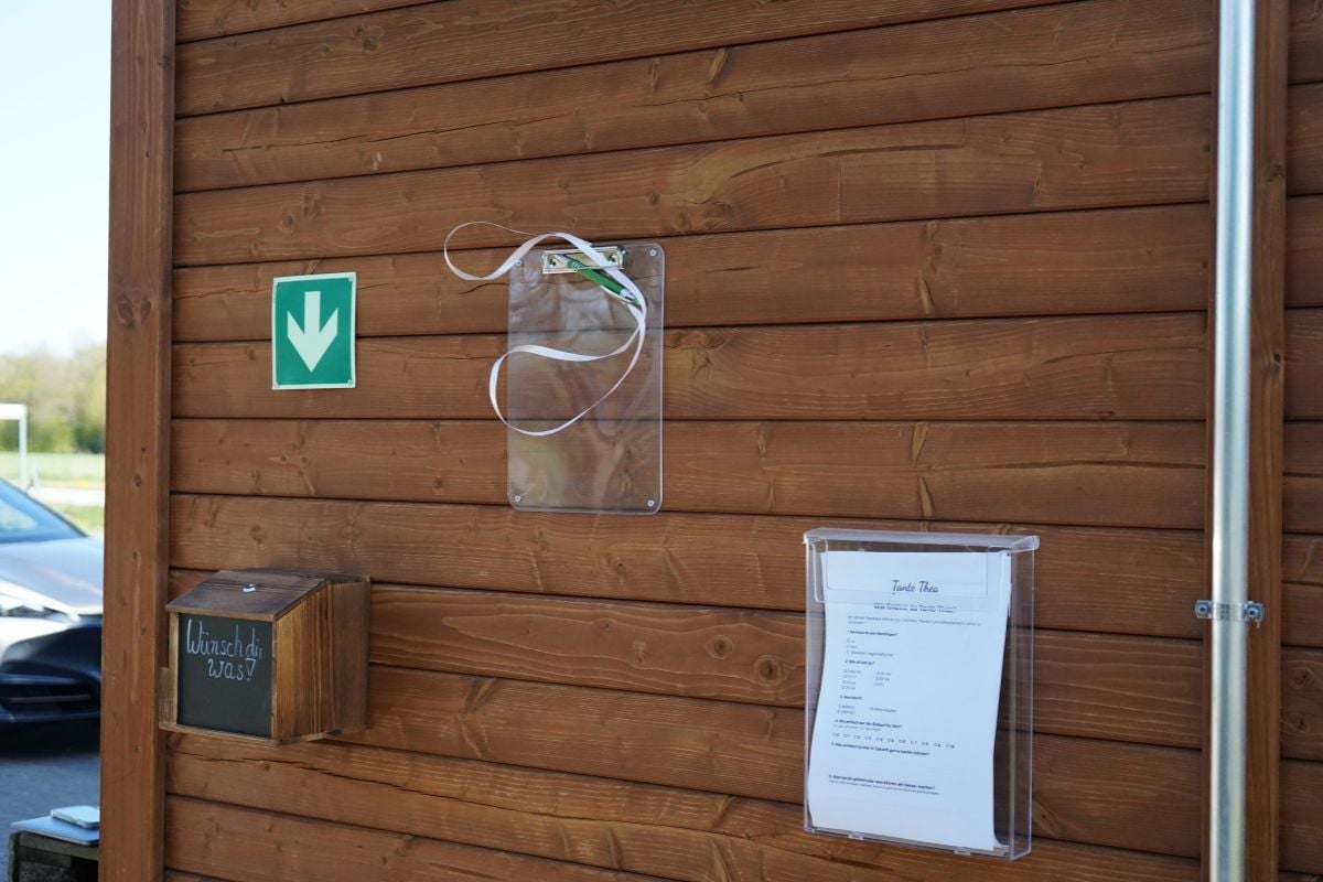 Wunschbox und Feedbackbereich am Standort Hemdingen